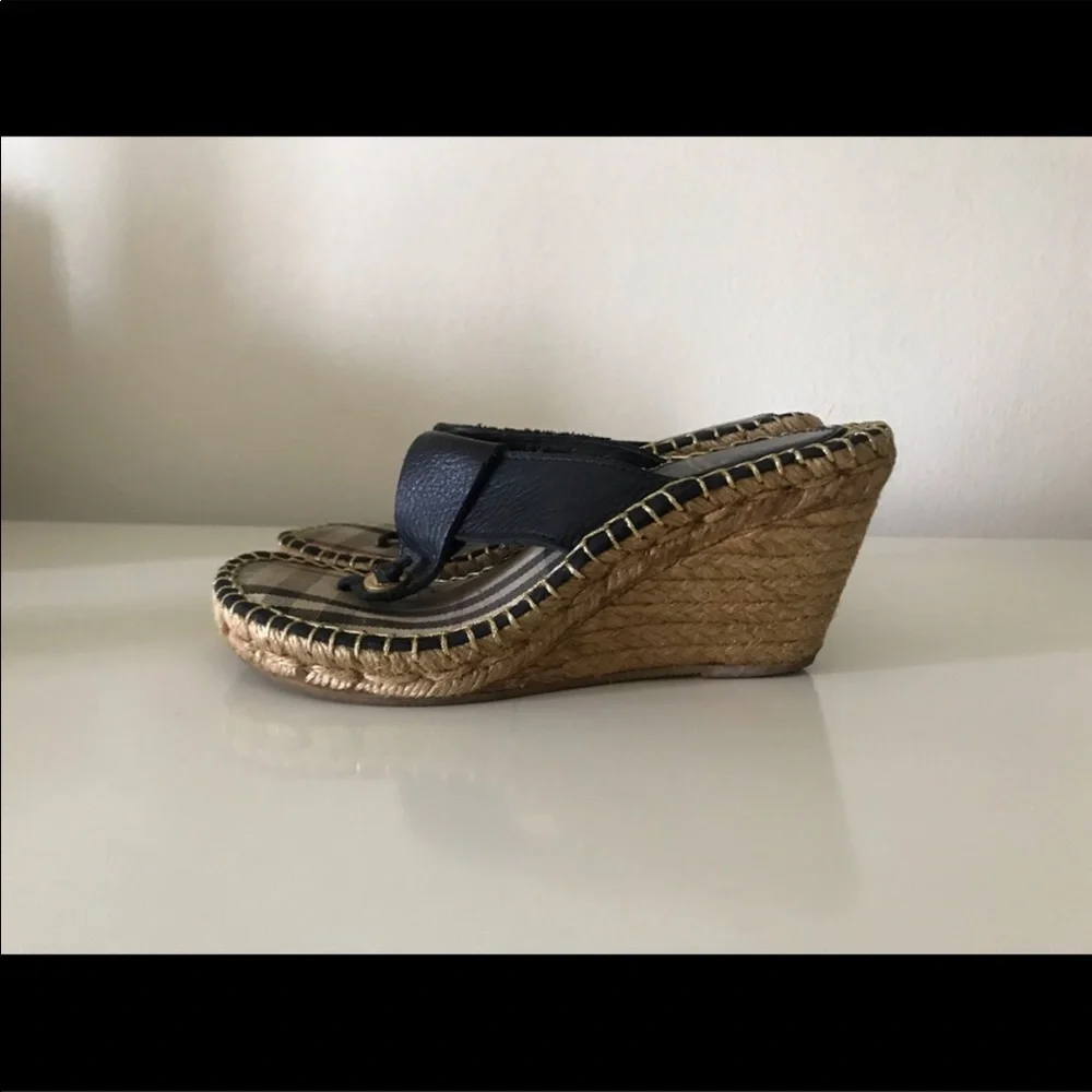 💯 Burberry wedges - Picture 4 of 5